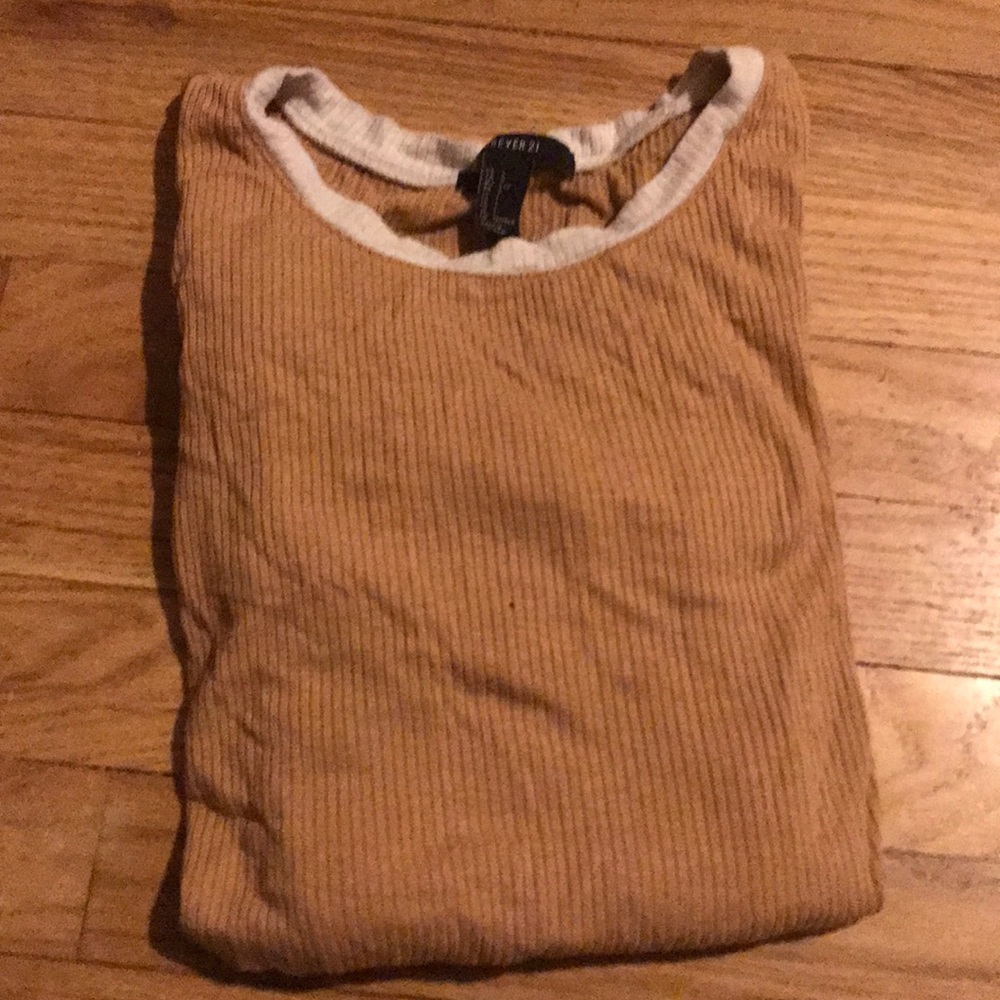 Forever 21 tee